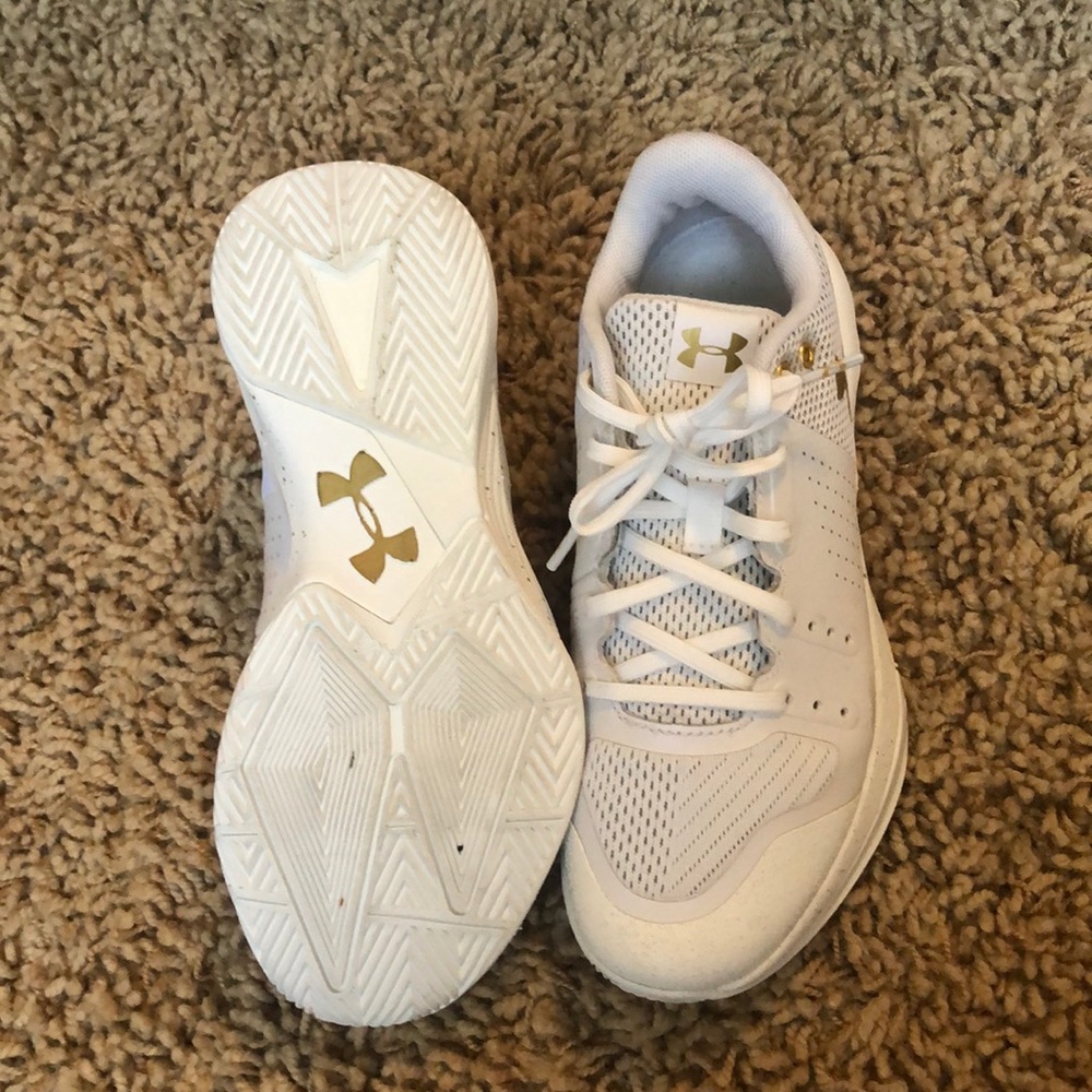 Under Armour shoes (brand new!)
